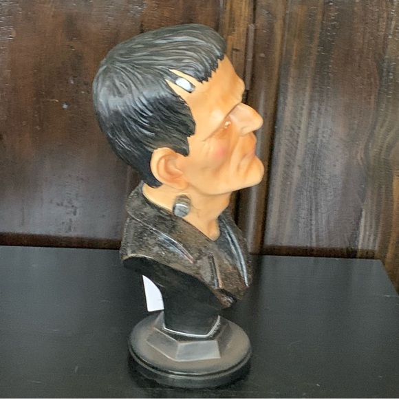 Frankenstein Bust Light Up Halloween Decor - Picture 6 of 14